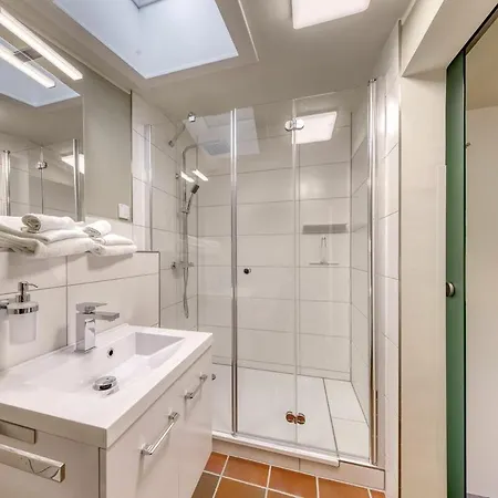 Pur! Exklusive In Historischer Poststation Bornkrug Dobbin-Linstow